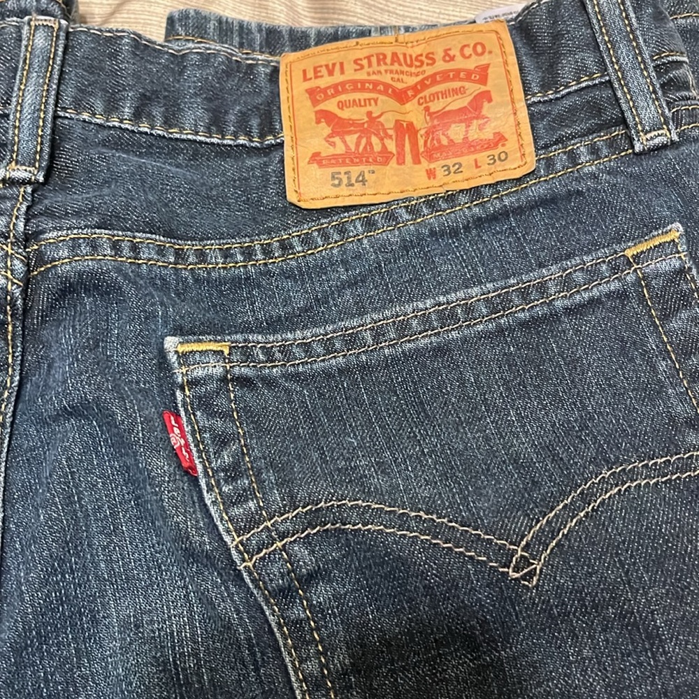 Men Jeans - Picture 3 of 4